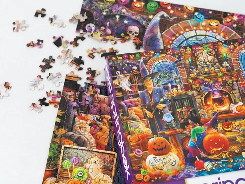 Miniatura 4 de Springbok 's Grandma's Halloween Party - Rompecabezas de 1000 piezas para Adutls Featues una escena de Halloween caprichosa para rompecabezas