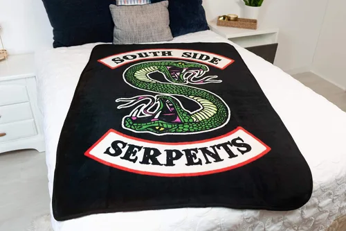 Miniatura 5 de JUST FUNKY Riverdale Southside Serpents - Manta de forro polar Manta coleccionable oficial de la serie Riverdale Medidas 60 x 45 pulgadas