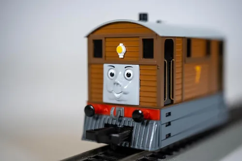 Miniatura 4 de Bachmann Trenes Thomas y sus amigos - Toby The Tram Engine con ojos en movimiento, negro, 0,5 litros