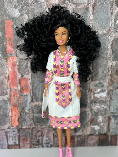 Miniatura 4 de Muñecas Liyu Habesha (Maya en vestido rosa Habesha)