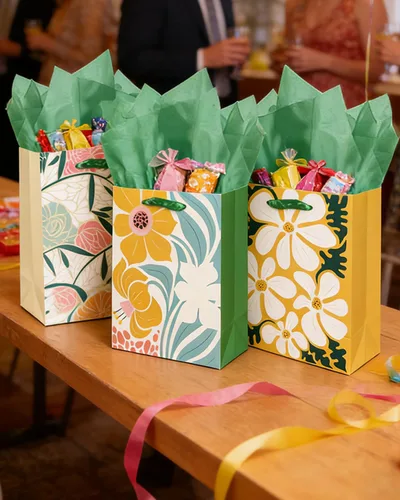 Miniatura 7 de qiqee Clash Flowers - Bolsas de regalo de papel con asas de papel de seda, 12 piezas de 2.4 x 4.7 x 6.3 pulgadas, tamaño pequeño