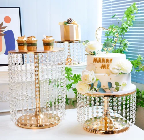 Miniatura 3 de Bigsee Juego de 3 soportes para pasteles dorados, soporte de pastel de metal con espejo, pedestal de pastel con colgantes de cristal y cuentas