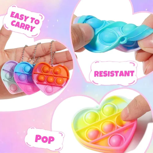 Miniatura 5 de Qinline Paquete de 30 regalos de cumpleaños para niños – Mini juguete antiestrés de corazón con tarjetas de regalo para niños y niñas, regalos