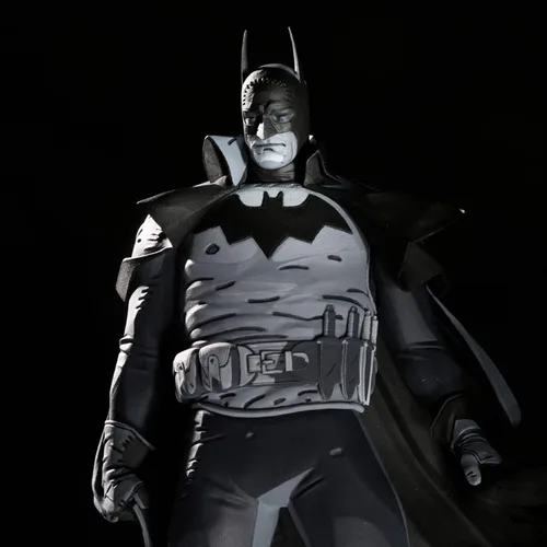 Miniatura 6 de DC Direct Batman Black & White: Batman por Mike Mignola (Gotham by Gaslight) Estatua de resina 1:10