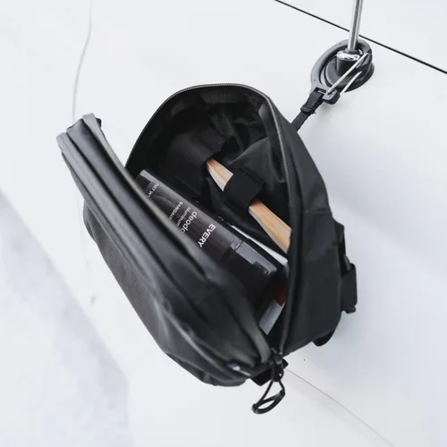 Miniatura 3 de WANDRD Neceser grande, organizador de maquillaje y bolsa de viaje para artículos esenciales de viaje