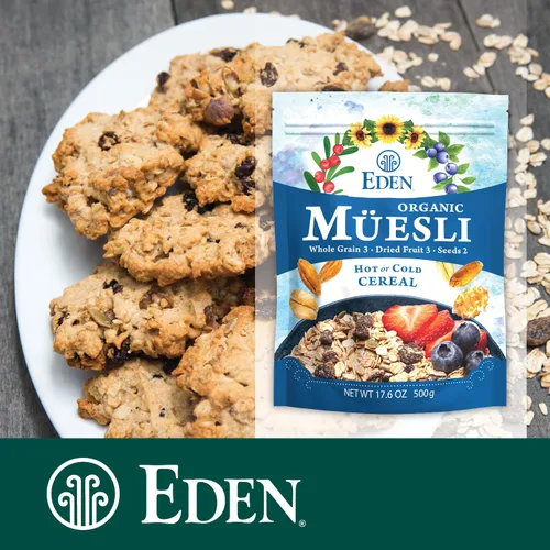 Miniatura 4 de Eden Cereal Muesli Orgánico, Cómelo Caliente o Frío, Copos de Avena, Centeno, Trigo y Espelta, Pasas, Arándanos Rojos, Arándanos Azules Silvestres