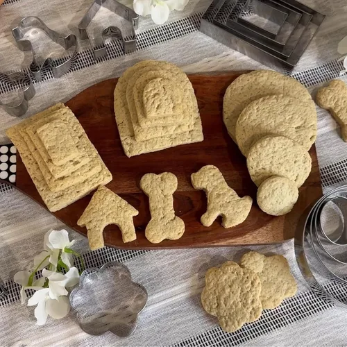 Miniatura 7 de Cortador de galletas de hueso de perro ANCKNE Bone Shape Cookie Cutter Set de acero inoxidable casero para perros galletas cortador de golosinas 4