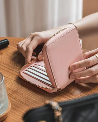 Miniatura 3 de Cartera de piel para mujer, con bloqueo RFID, plegable, delgada, para tarjetas de crédito, con bolsillo con cremallera, Rosado, Classic