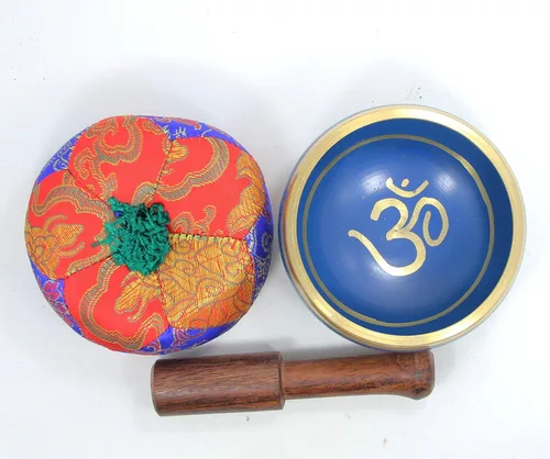 Miniatura 3 de DharmaObjects - cuenco para cantar el Om de la paz, para meditación relajante de yoga. Juego de almohadilla de seda, juego de martillo de Azul