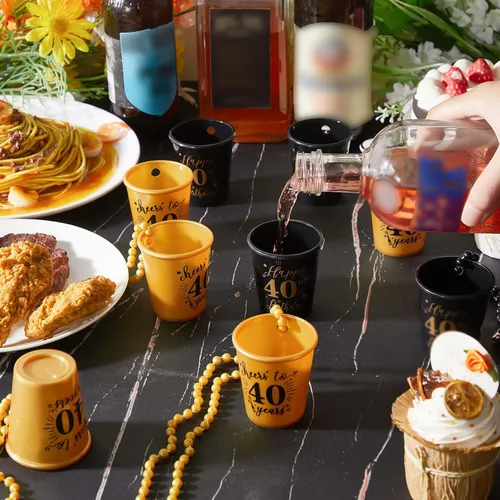 Miniatura 5 de Sureio Collar de vasos de chupito de 12 piezas para cumpleaños, vaso de chupito de plástico con cuentas para fiesta de cumpleaños, suministros