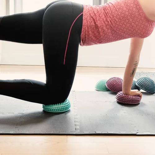 Miniatura 2 de Navaris 2 cápsulas de equilibrio Hedgehog – Juego de 2 cúpulas de fitness puntiagudas para deportes, masaje de pies, entrenamiento de estabilidad