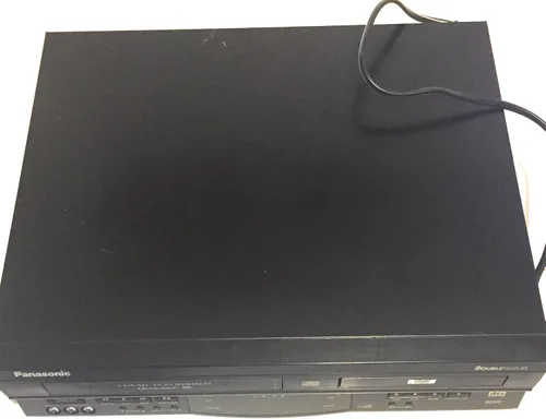 Miniatura 3 de Panasonic PV-D4742 DVD-VCR Combo, Negro