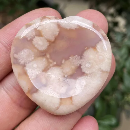 Miniatura 4 de Fekuar Piedra natural de flor de cerezo, ágata de cuarzo para el pulgar, tallada a mano, cristal curativo en forma de corazón, piedra para aliviar
