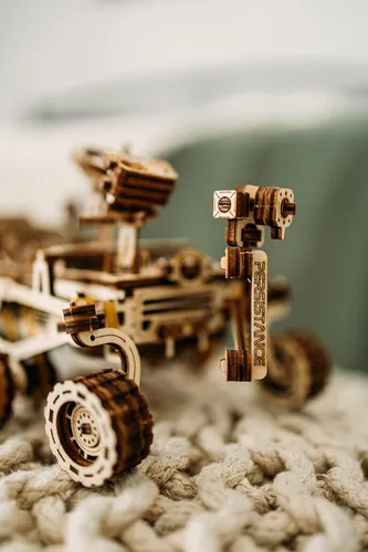 Miniatura 5 de Wood Trick Mars Rover - Rompecabezas mecánico 3D de madera – Monta hasta 13 pies – 7.9 x 4.7 pulgadas – Kit de modelo de bricolaje para adultos