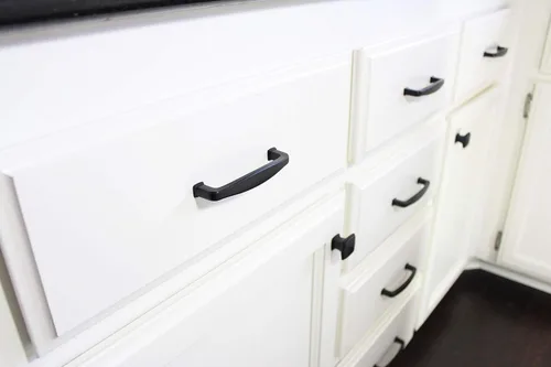 Miniatura 3 de Formosa Design Hardware - Paquete de manijas y perillas negras para gabinetes de estilo variado (5 orificios centrales de 6.25 pulgadas/6.299 in)