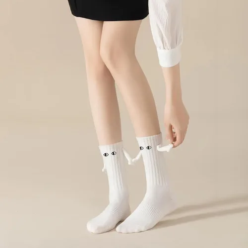 Miniatura 7 de Yawlsow 2 pares de calcetines de manos unidas, divertidos calcetines de muñeca magnética de succión 3D, calcetines de pareja unisex