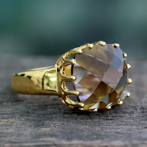 Miniatura 3 de NOVICA Anillo artesanal de cuarzo ahumado vermeil hecho a mano con una sola piedra facetado de la India. Plata de ley 925 chapada en oro de 18