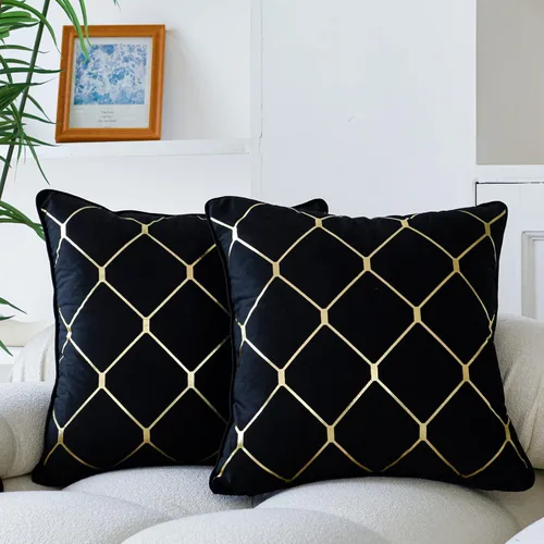 WACOMECO Fundas de almohada doradas, paquete de 2 fundas de cojín decorativas de terciopelo suave para sofá, decoración del hogar, color negro, 18 x