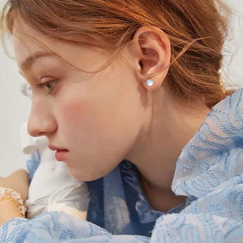 Miniatura 4 de Aretes para orejas sensibles, aretes de piedra lunar sintética, aretes redondos de plata de ley para mujer