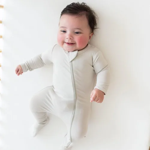 Miniatura 59 de KYTE BABY Pies unisex con cierre de cremallera, rayón hecho de bambú, 0-24 meses