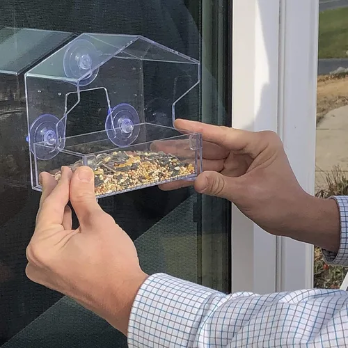 Miniatura 11 de Perky-Pet Comedero transparente para pájaros con ventosas fuertes, capacidad de semilla de 1/2 libra, Perky Pet 345, entretenida alimentación