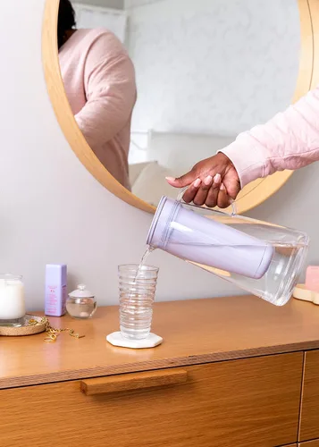 Miniatura 6 de LifeStraw Home – Jarra de filtro de agua, 7 tazas, Wisteria, sin BPA Diseñada para protección diaria contra bacterias, parásitos, microplásticos
