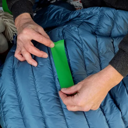Miniatura 9 de GEAR AID - Cinta adhesiva resistente para reparación de tela y vinilo Tenacious, 3 x 20 pulgadas, color verde OD, reparación rápida de agujeros