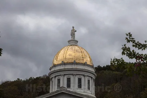 Historic Pictoric Foto - La Cúpula Dorada del Capitolio de Vermont de 1859, conocido localmente como la Casa del Estado, en la Capital, Montpelier-