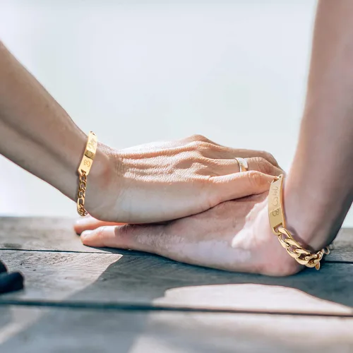 Miniatura 5 de Pulseras personalizadas chapadas en oro de 18 quilates para parejas, grabados personalizados, con nombre y identificación, juego a juego