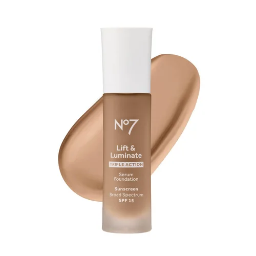 Miniatura 18 de No7 Lift & Luminate Base de suero de triple acción, maquillaje líquido con SPF 15 para una base húmeda y brillante, fórmula radiante para piel 07