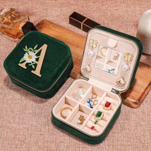 Miniatura 3 de GSPY Joyero de viaje de terciopelo, estuche de viaje pequeño, joyero personalizado con inicial, organizador de joyas de viaje, regalos de monograma