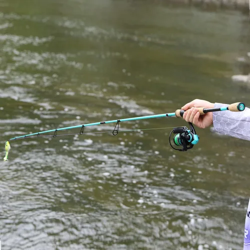Miniatura 6 de Sougayilang Combo de caña de pescar y carrete, caña de pescar mediana con carrete giratorio, combo de baitcaster, mango de superpolímero A: Azul