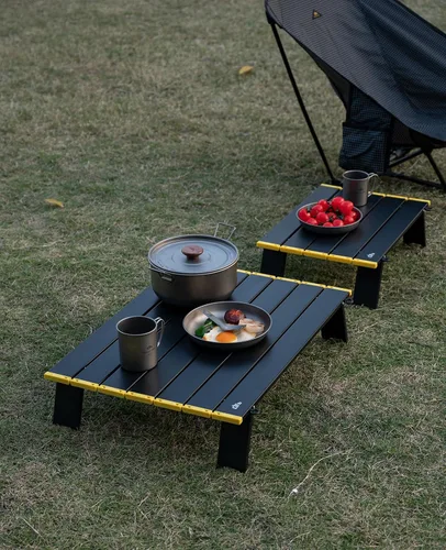 Miniatura 2 de iClimb - Mesa plegable ultraligera y compacta de mini playa y picnic de aluminio con bolsa de transporte, dos tamaños (negro - S)