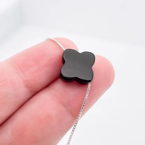 Miniatura 4 de Collar de trébol de ónix negro para mujer, cuentas de trébol de ónix negro en cadena de plata de ley, collar de gargantilla de buena suerte