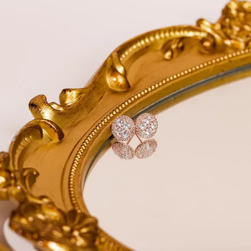 Miniatura 13 de PAVOI Aretes de plata de ley chapados en oro de 14 quilates para mujer Mini disco de circonita cúbica pavimentada Aretes de oro para mujer