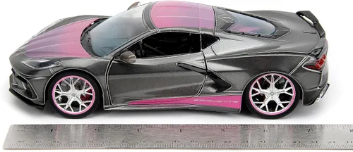 Miniatura 7 de Jada Pink Slips 1:24 W2 2020 Chevy Corvette Stingray - Auto fundido a presión con base, juguetes para niños y adultos (gris metálico/rosa)