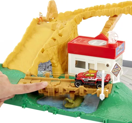 Miniatura 5 de Matchbox Action Drivers - Juego con múltiples áreas de juego - Puertas y luces de trabajo - Coche a escala 1:64 - Se conecta a otros juegos - Regalo