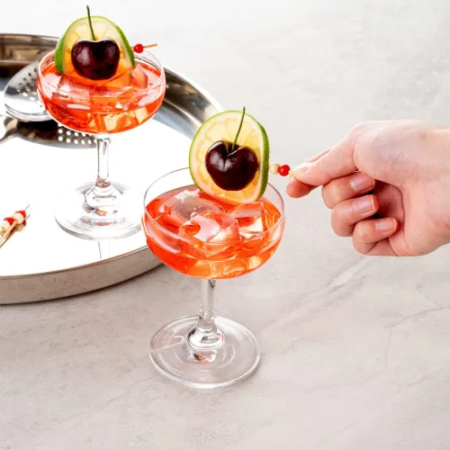 Miniatura 6 de Restaurantware Pinchos de comida de 2.8 pulgadas, 100 palitos de canapé con cuentas, resistentes, desechables, color rojo y crema, púas de madera