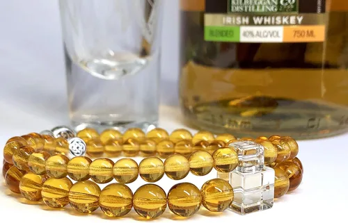 Miniatura 7 de Irish Whiskey Lover Bracelet in 2 Styles With Celtic Knot and Optional Shamrock Charm - Couples' Quartz and Glass Bracelet - Custom Sized for a