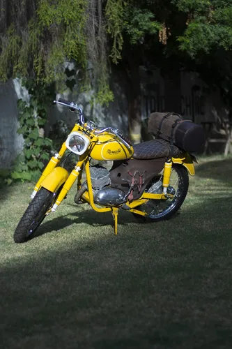 Miniatura 12 de Bolsa de lona para motocicleta de cuero genuino de grano completo resistente de inspiración militar Alforja Bolsa de fin de semana Con correas
