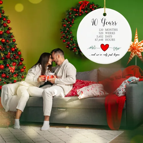 Miniatura 5 de Adorno de aniversario de 10 años para pareja, novia, novio, regalos de boda para 10 aniversario, recuerdo de cerámica 10 ° boda adornos de Navidad