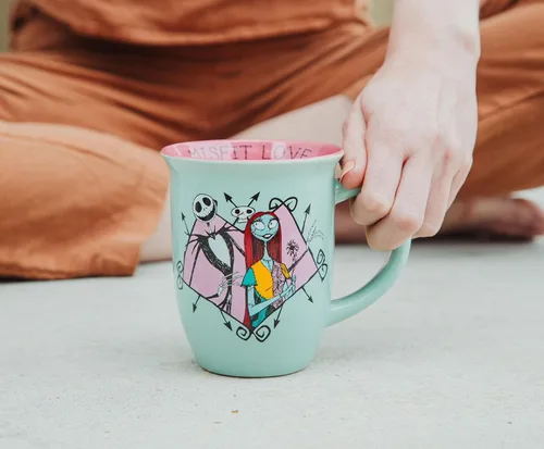 Miniatura 8 de Silver Buffalo Disney Nightmare Before Christmas Jack and Sally Misfit Love - Taza de cerámica con borde ancho, 16 onzas