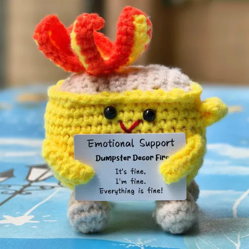 Miniatura 10 de Levvohd Decoración de Contenedor de Basura de Apoyo Emocional Fire, Divertida Muñeca de Ganchillo y Tejido Hecha a Mano, Lindos Accesorios de Morado