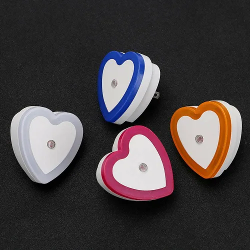 Miniatura 4 de ausuky 0.5W Plug-in Auto Sensor Control LED Noche Luz Lámpara Dormitorio Pasillo Corazón en forma de Corazón (blanco)