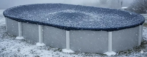 Miniatura 5 de Winter Block Cubierta de Invierno para Piscina Sobre el Suelo, Se Adapta a Ovalada de 12' x 18', Azul Sólido – Incluye Cabrestante y Cable
