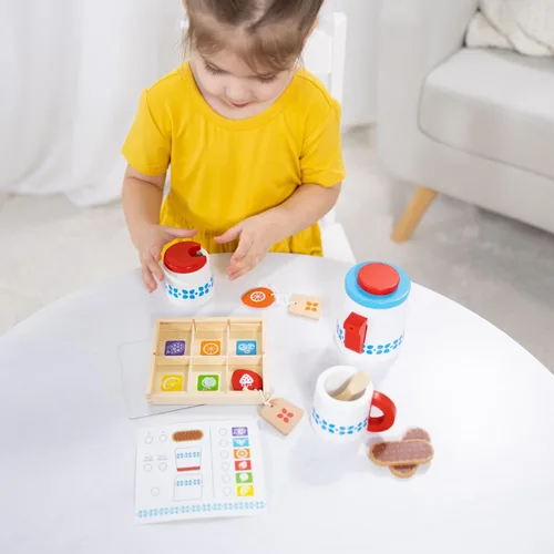 Miniatura 6 de Melissa & Doug 22 piezas Steep y Serve Juego de té de madera, accesorios de cocina y alimentos.