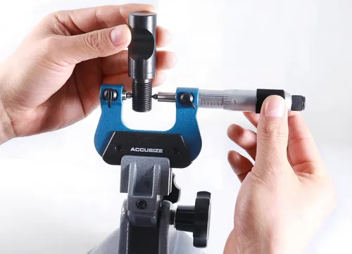 Miniatura 3 de Accusize Industrial Tools 0-1'' por 0.001'' micrómetro de rosca de tornillo con 5 yunque en caja ajustada, S916-C750