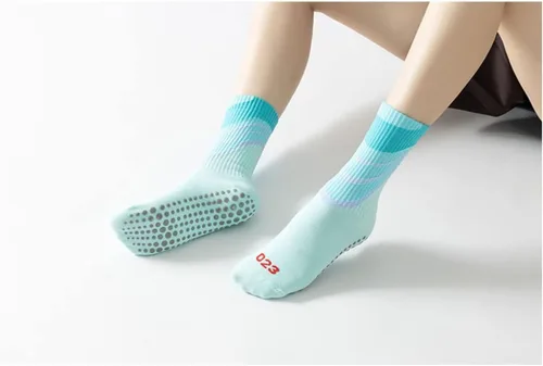 Miniatura 4 de Yoga Pilates Socks with Grips for Women Non Slip Solid Graffiti Cushioned Crew Socks for Barre Ballet Dance
