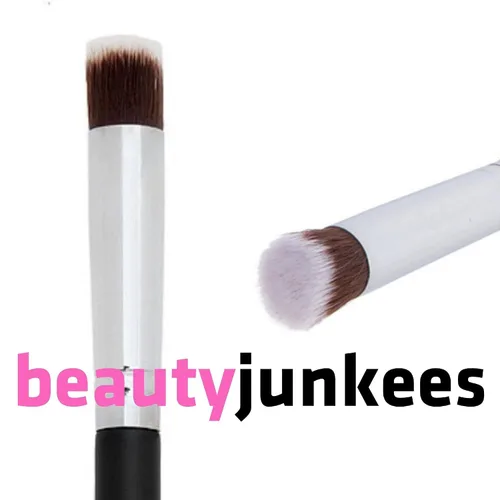 Miniatura 4 de Beauty Junkees Mini cepillo corrector de parte superior plana debajo de los ojos para difuminar pequeñas densas firmes sintéticas, funciona