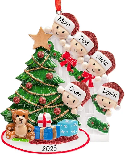 Miniatura 9 de Adorno de Navidad personalizado para parejas que se asoman 2026 Nuestro primer recuerdo de Navidad juntos - Regalo de amor para citas Familia